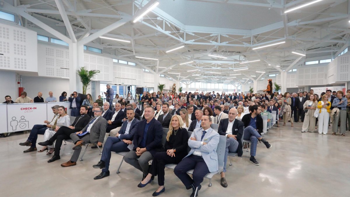 Los representantes de Global Ports Holding presidieron la puesta de largo.