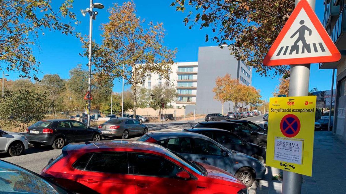Imagen de una de las calles del entorno del Hospital Joan XXII de Tarragona, que pasará a ser zona verde.