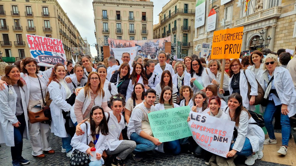 Imagen de un grupo de enfermeras tarraconenses durante la manifestación en Barcelona.