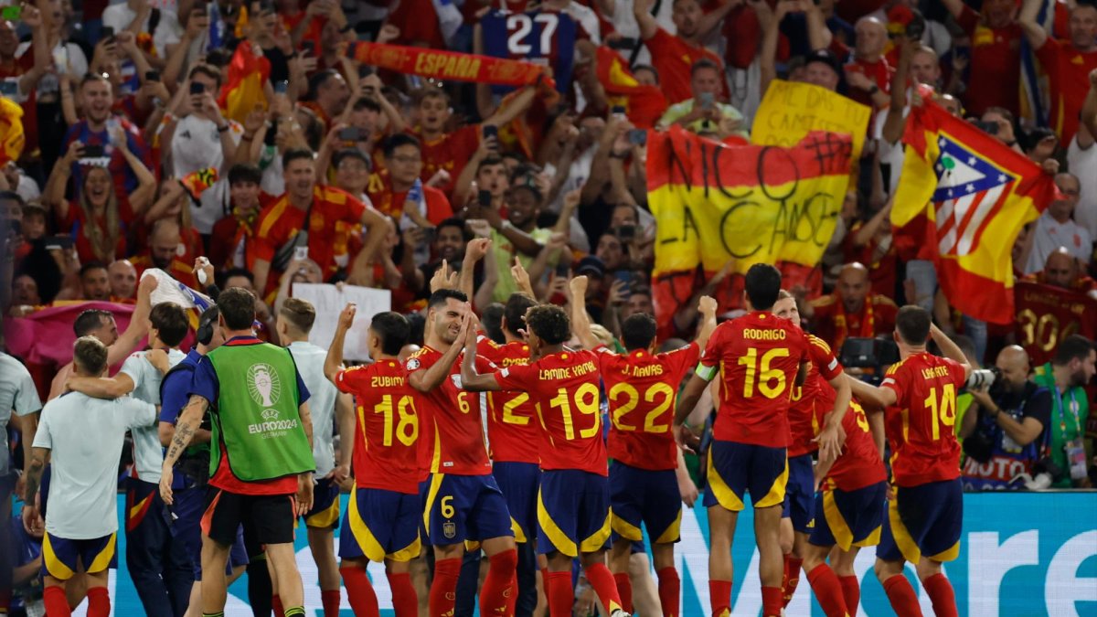 España quiere alzar su cuarta Eurocopa de la historia.