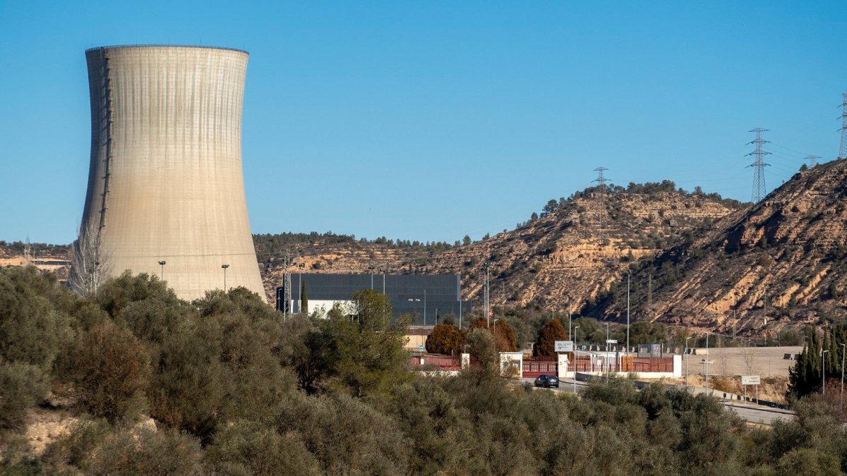 Imagen de la unidad I de la nuclear de Ascó.