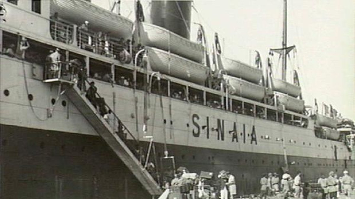 El transatlàntic francès Sinaia va ser un dels primers vaixells que conduí fins a Mèxic centenars de republicans, entre els quals alguns tarragonins.