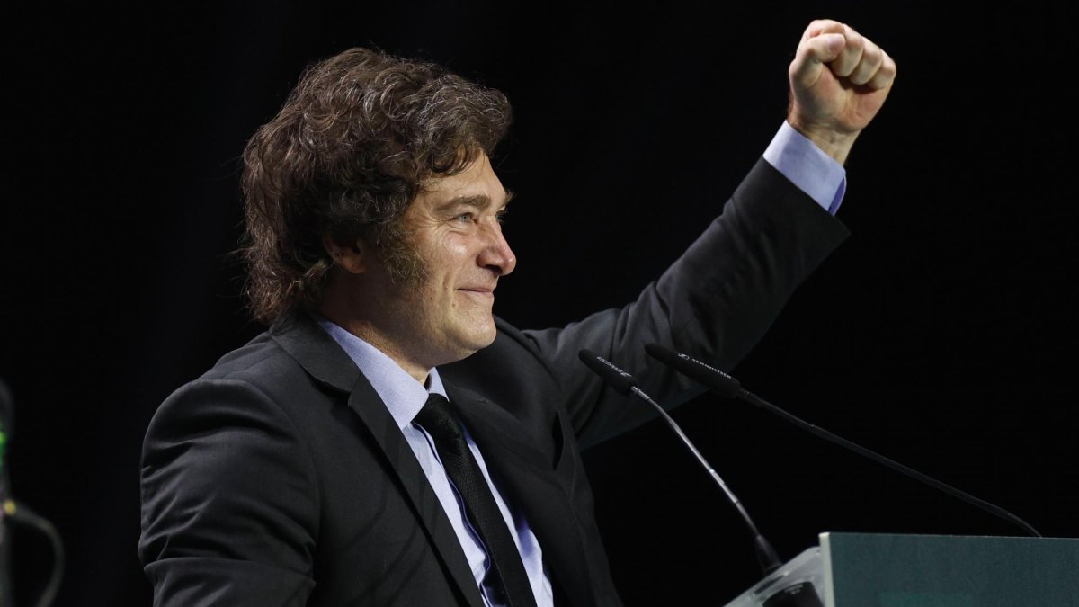 Javier Milei, presidente de Argentina , durante su intervención en la convención política de Vox «Europa Viva 24» que se celebra este domingo en el Palacio de Vistalegre, en Madrid este domingo.