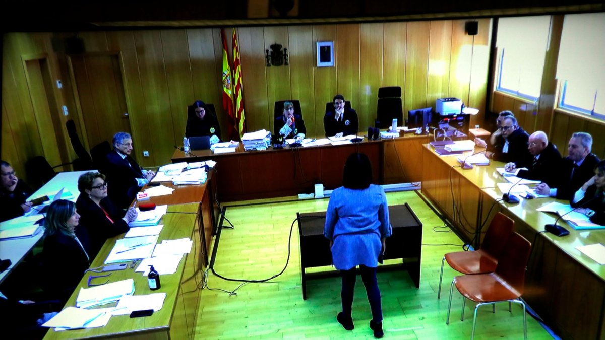 Declaración de una de las acusadas.