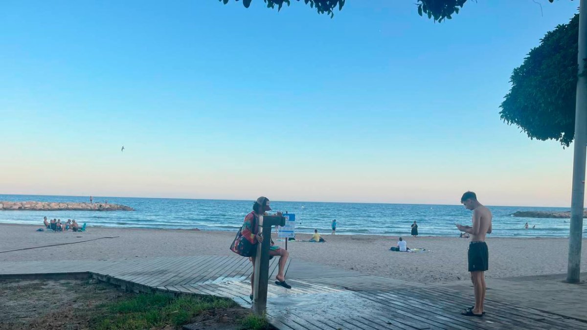 Una de las fuentes de la Llosa usada como lavapiés.