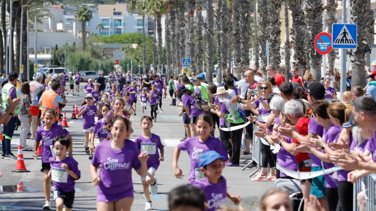 Los más pequeños se sumaron a la causa con una carrera de 400 metros por el paseo.