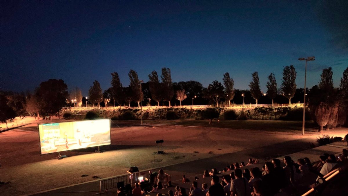 En total hay cinco espacios de la ciudad en los que habrá cine al aire libre.