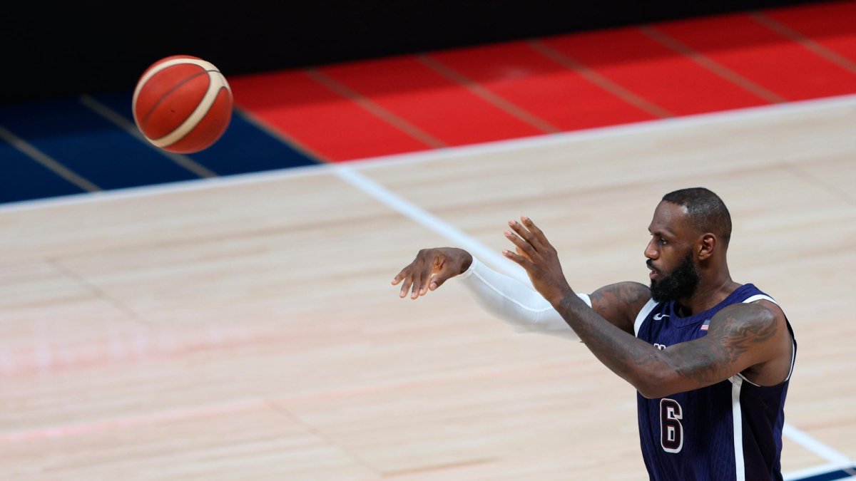 LeBron James busca su tercer oro olímpicos en París.