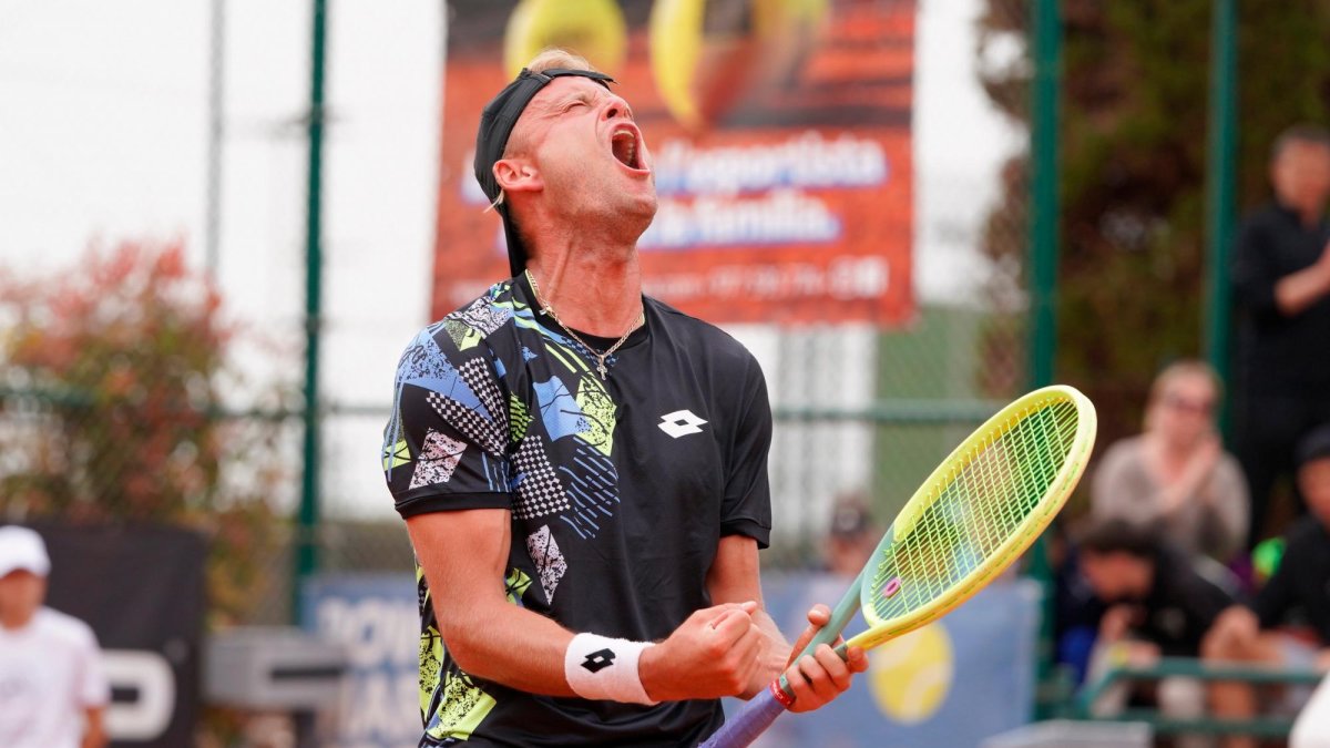 Nicola Kuhn grita tras uno de sus puntos en la final del Reus Monterols.