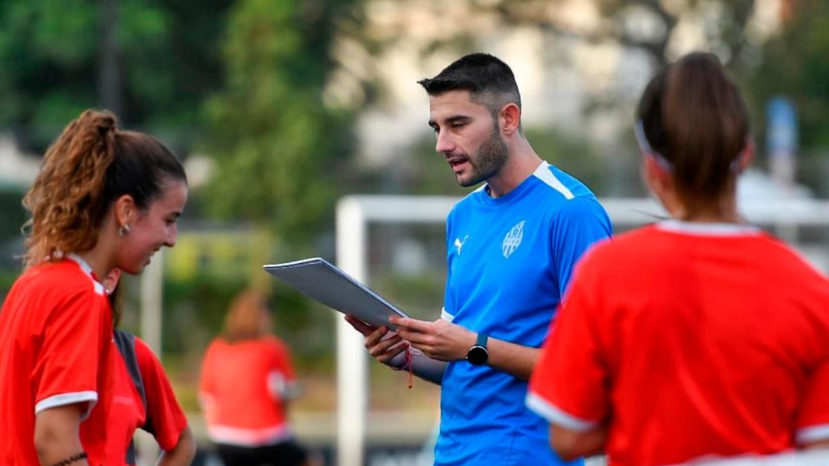 Adri Calderón, el nuevo entrenador de la Fundació Futbol Base Reus.