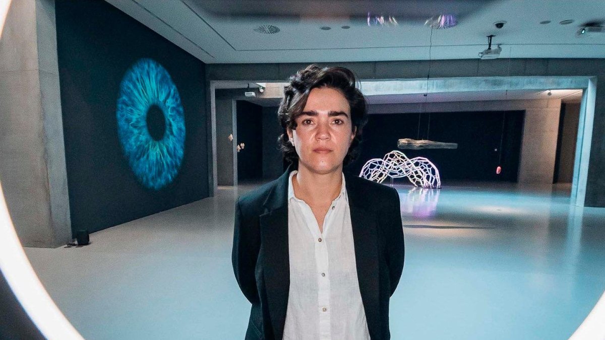 La brasileña Anaisa Franco presentará una obra inspirada, a la vez, en un ojo humano y un agujero negro del universo.