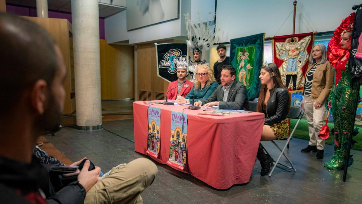 Instant durant la presentació del programa d’actes del Carnaval de 2024 a Tarragona.