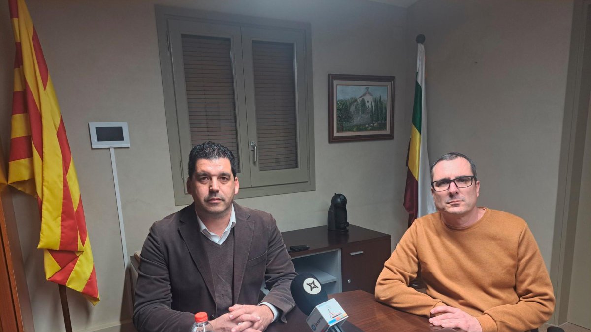 El alcalde, Francesc Larios, junto al concejal Daniel Guillén.