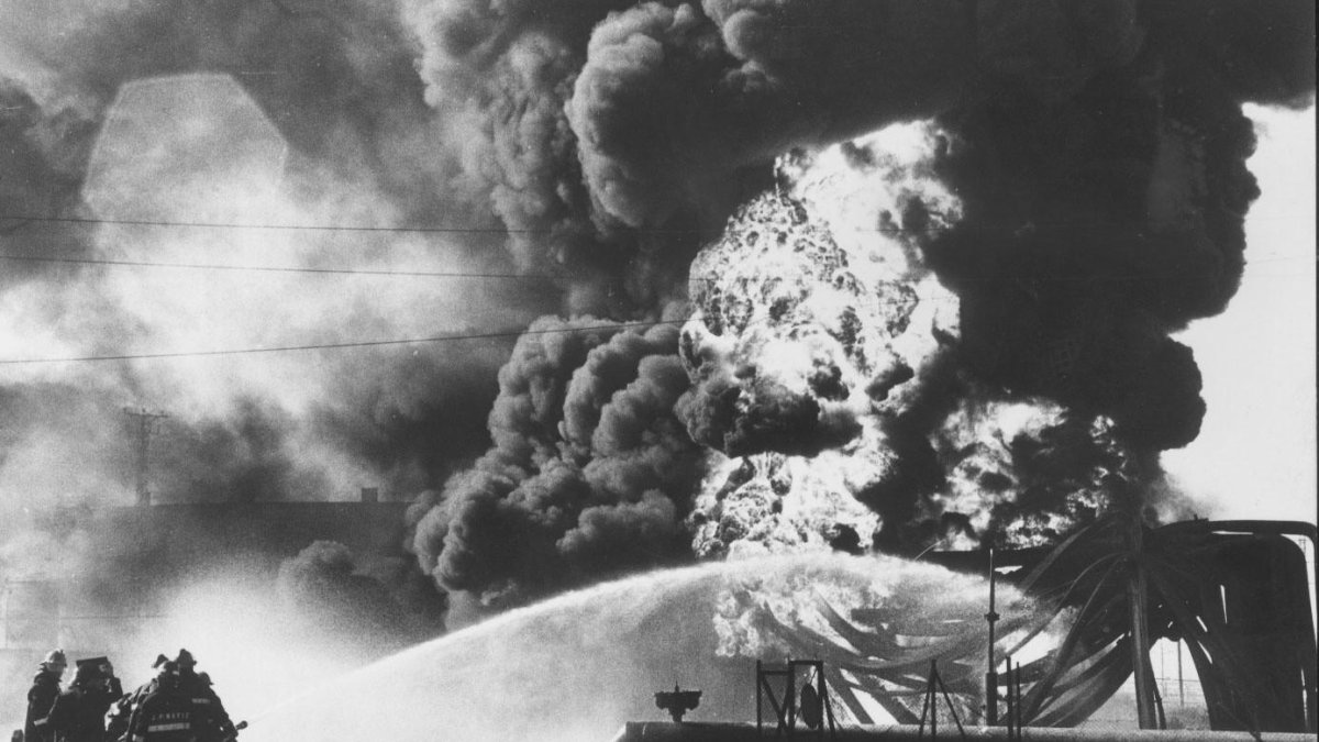 ETA colocó una bomba en las tuberías de Empetrol el 12 de junio de 1987.