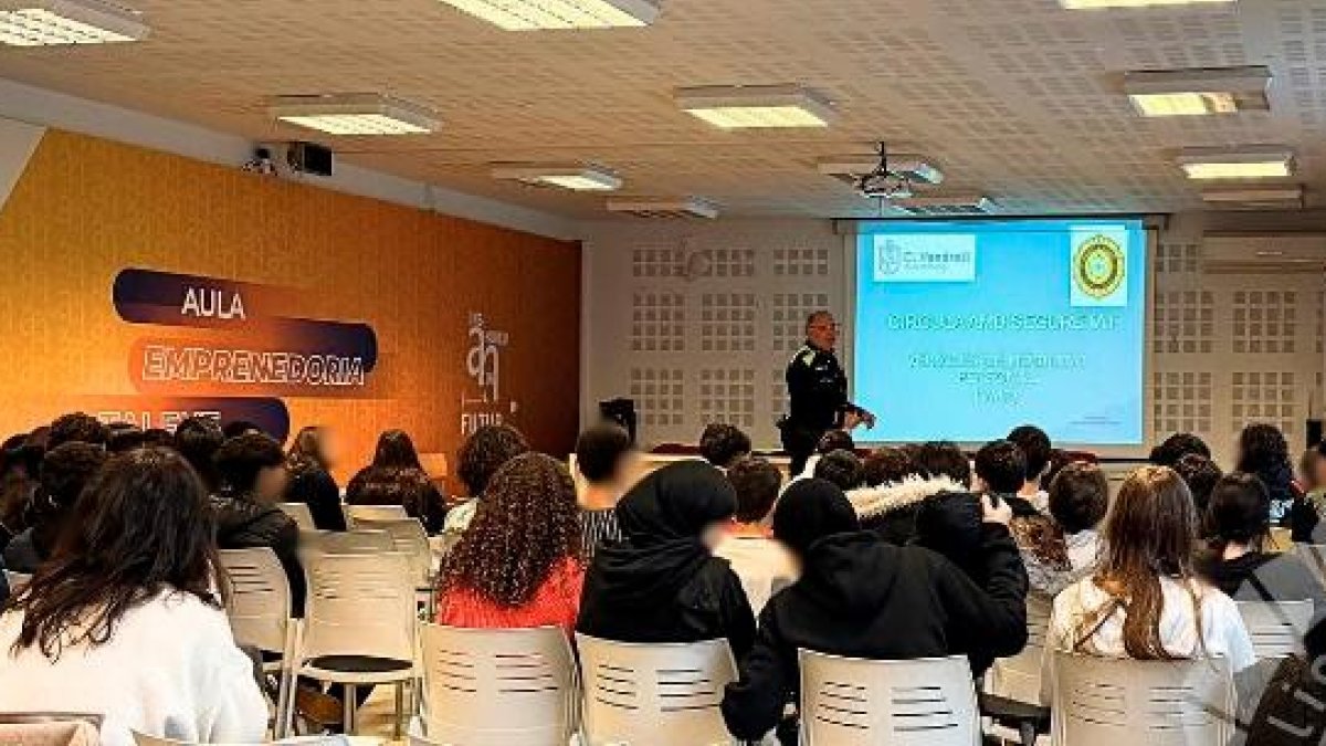 La formación a estudiantes en El Vendrell.