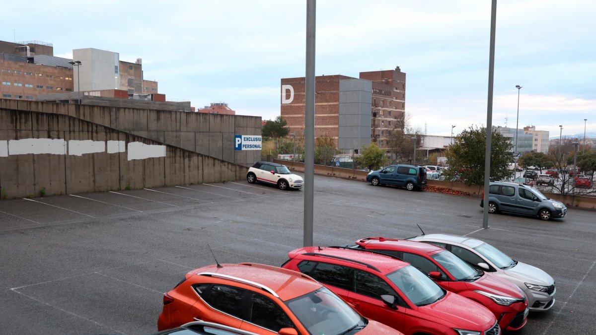 El personal del Joan XXIII de Tarragona se queda sin parking por el ...