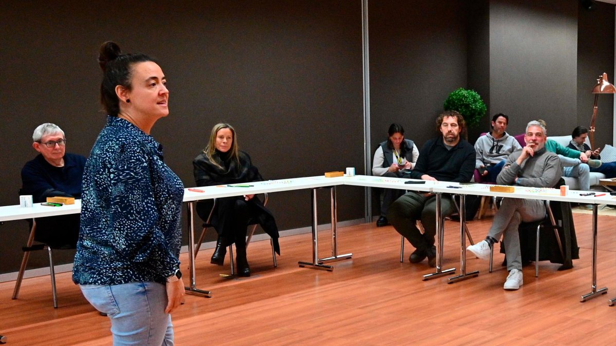 L’artista Anna Carreras, avui amb empresaris de la comunitat Redessa.