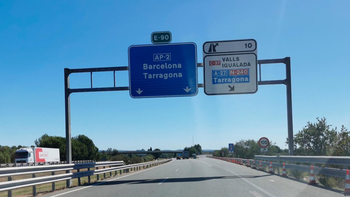 El accidente ha ocurrido en este punto de la AP-2, sentido Barcelona.