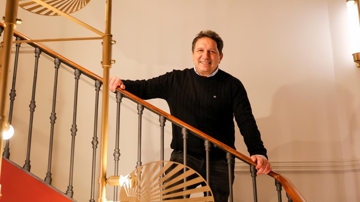 L’exjugador del FC Barcelona, Eusebio Sacristán, a les instal·lacions d’El Círcol.