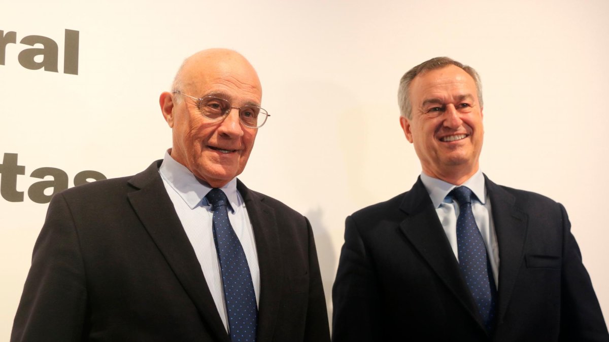 El presidente del Banco Sabadell, Josep Oliu, y el consejero delegado, César González-Bueno.