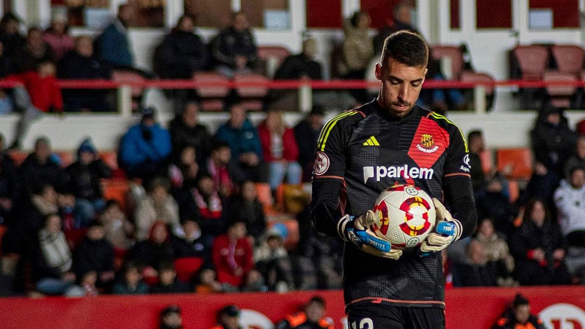 Dani Rebollo con el cuero en sus manos la pasada campaña.