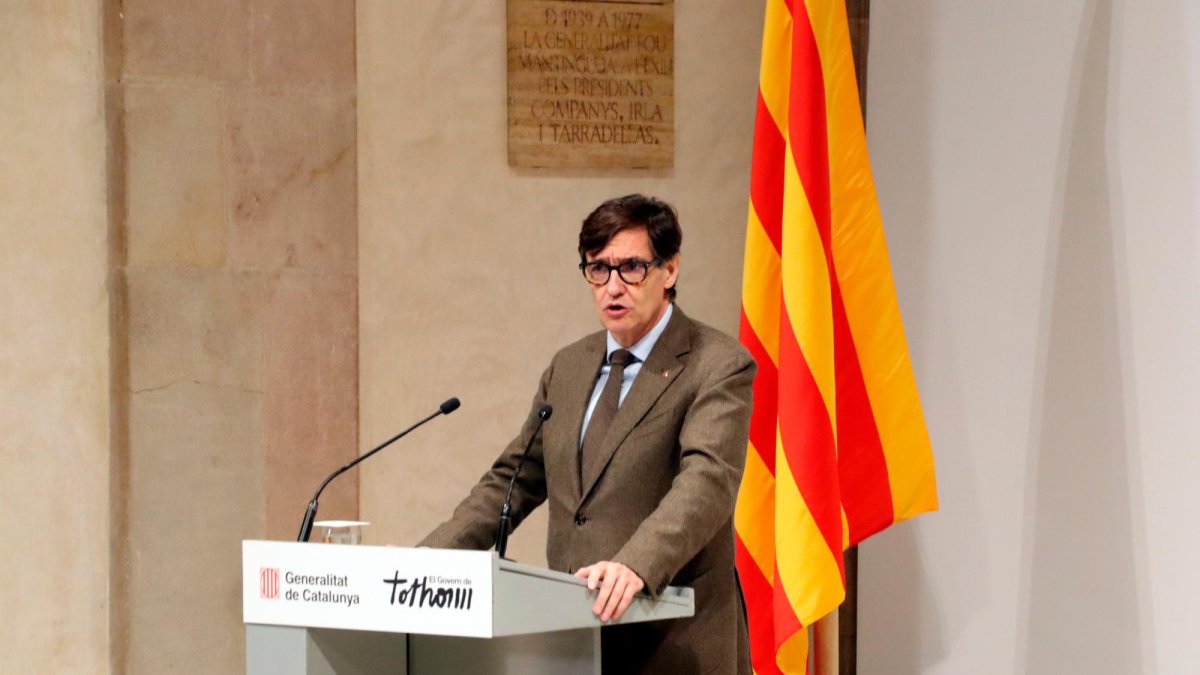 El presidente de la Generalitat, Salvador Illa, interviene en el acto institucional del Gobierno por el 8-M.