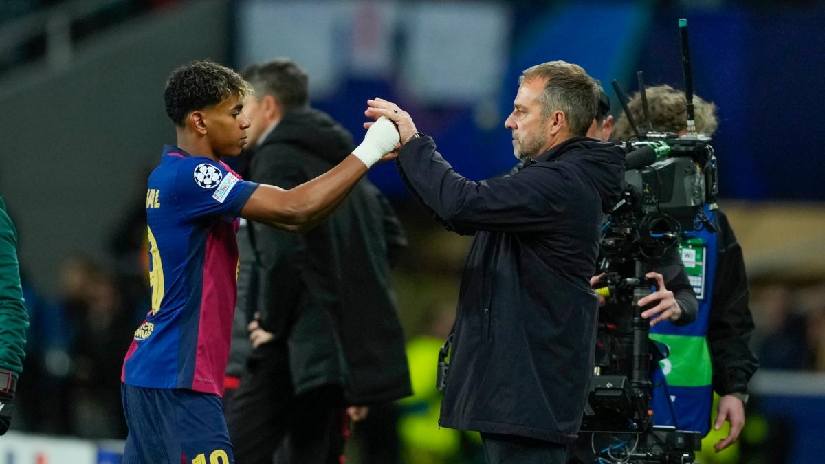 Lamine Yamal y Hansi Flick.