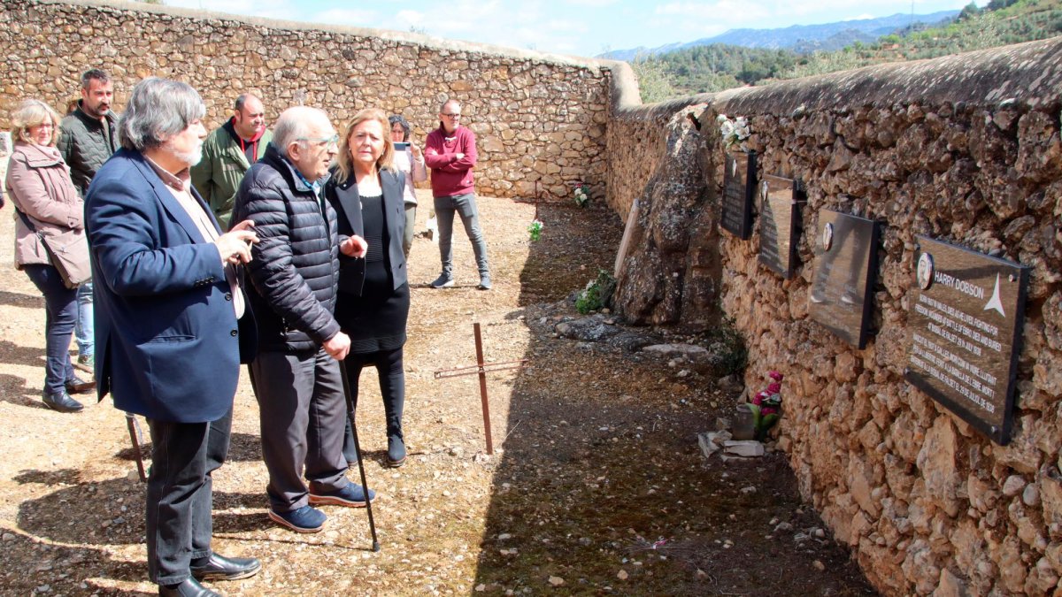 La reinhumació s’emmarca en les actuacions que Memòria Democràtica duu a terme per dignificar les víctimes de la Guerra Civil.
