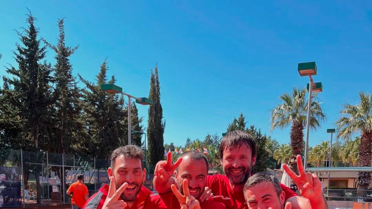 El reusense David Cortés, campeón del mundo+45 de tenis