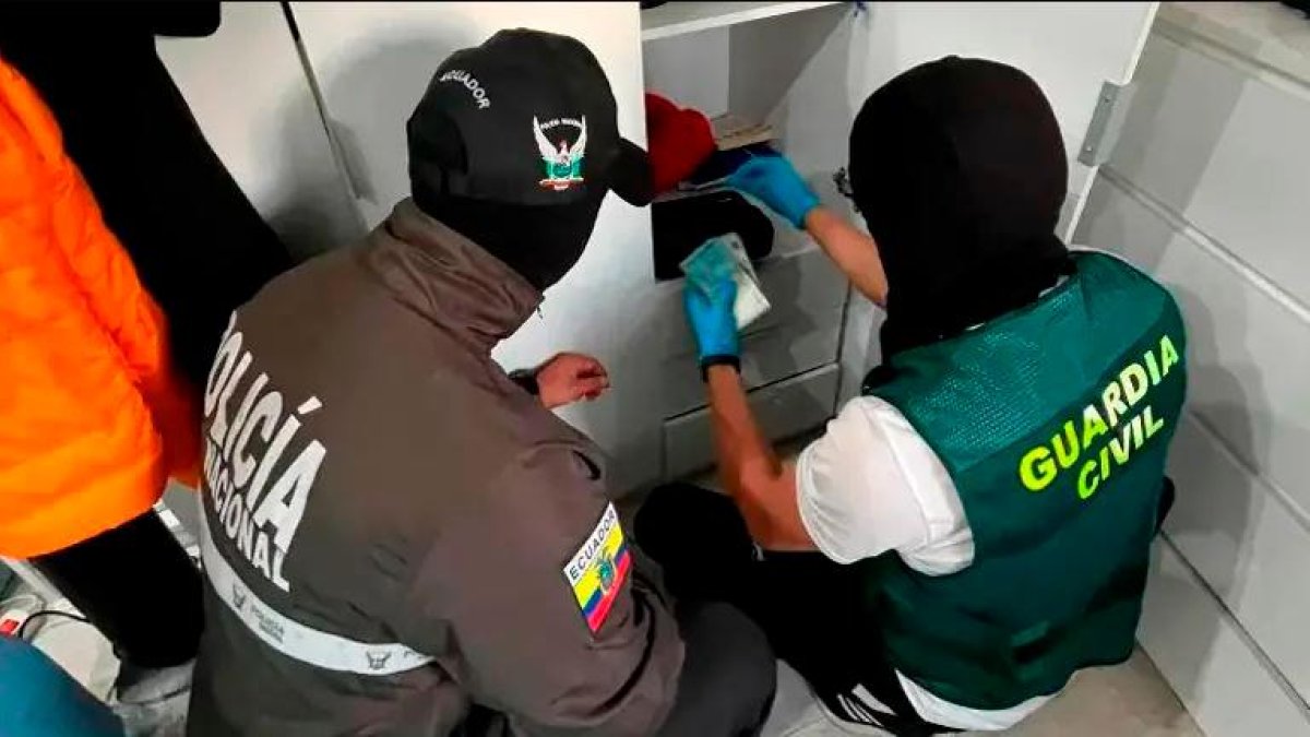 Imagen del registro realizado por los cuerpos policiales tras la detención.