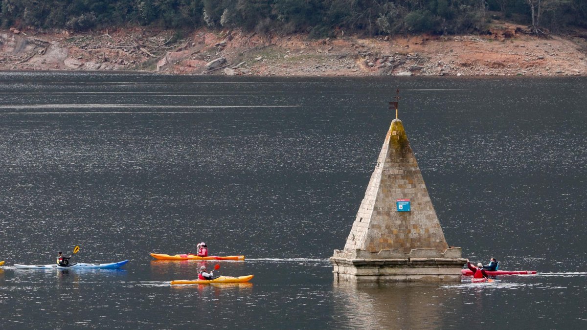 Aspecto del pantano de Sau.