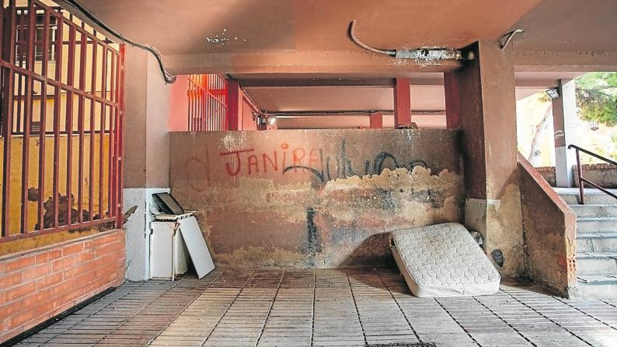 Uno de los bloques del barrio en los que se actuará.