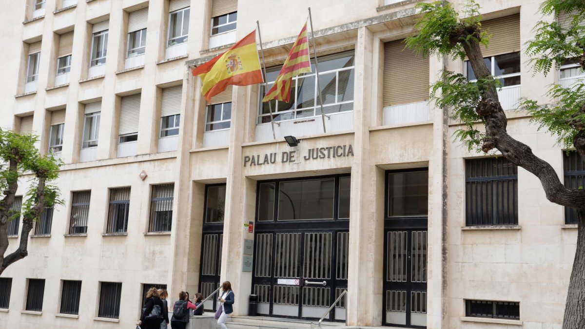 Exterior del Palau de Justícia