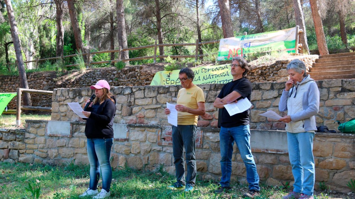 Entitats de suport a la creació del Parc Natural de les Muntanyes de Prades llegeixen un manifest.