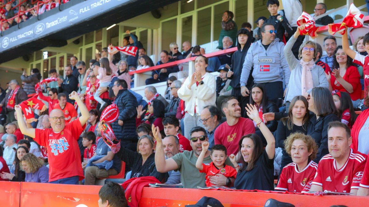 El Nàstic de Tarragona quiere Marea grana para Sestao.