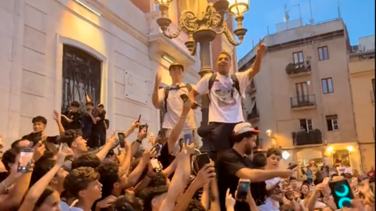 Imagen del tiktoker Erra durante su visita a Tarragona.
