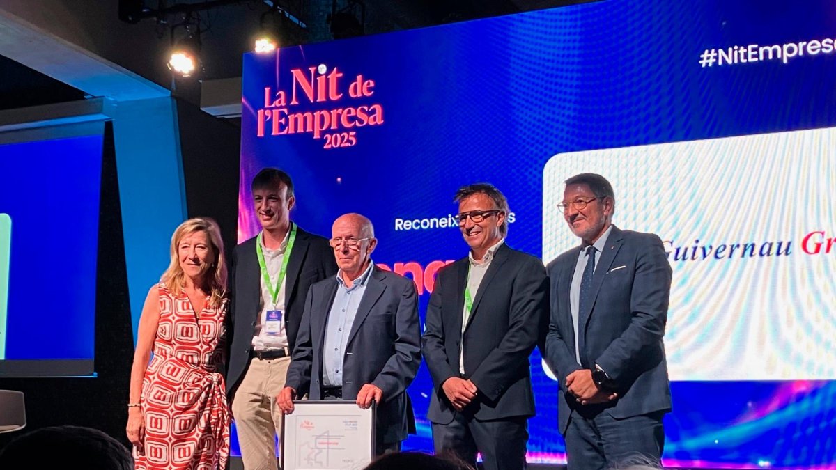 Congelats Guivernau fue reconocida por sus cien años de historia.