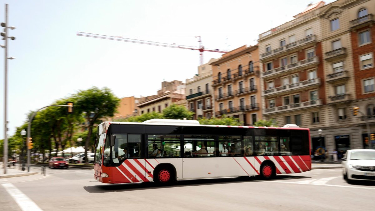 Imagen de archivo de un autobús municipal de Tarragona.