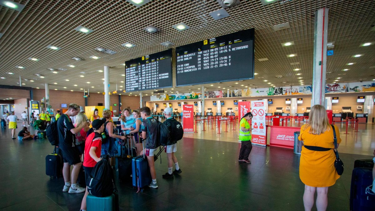 El Parlamento Europeo insiste que los pasajeros aéreos tengan derecho a subir al avión con un equipaje de mano sin coste
