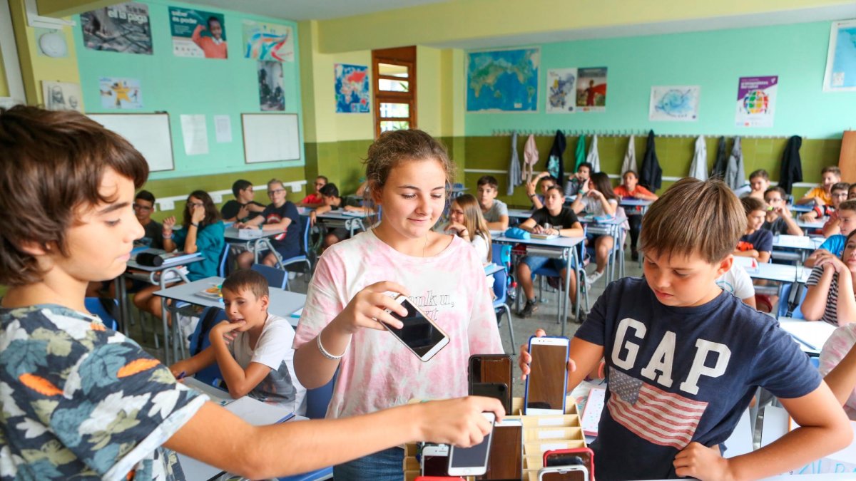 Los alumnos no podrán usar estos dispositivos mientras estén en clase.