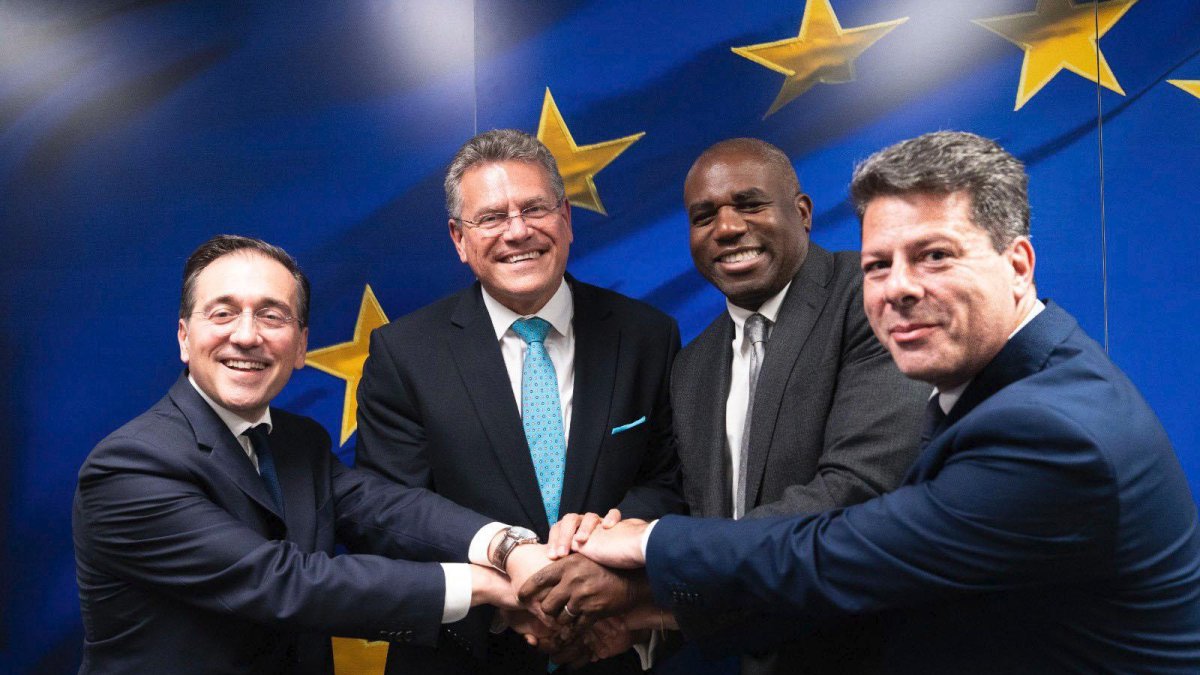 La Comisión Europea, el Reino Unido y España han llegado este miércoles a un acuerdo sobre el estatus de Gibraltar tras el bréxit.