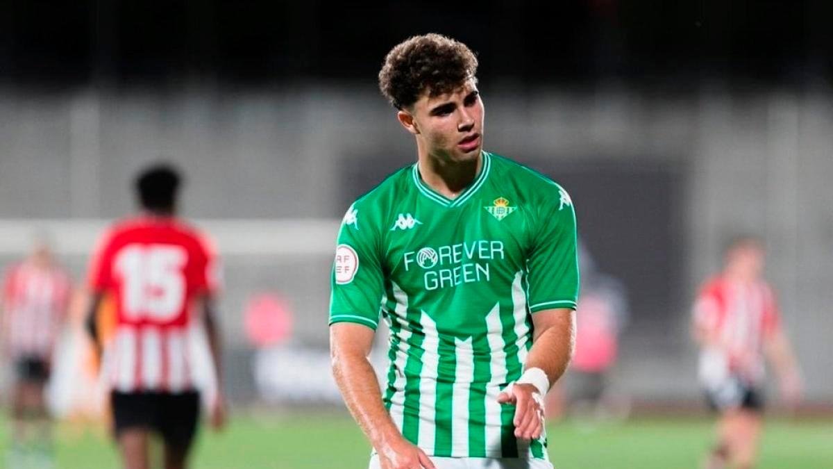 Marcos Fernández en su etapa en el Betis Deportivo.