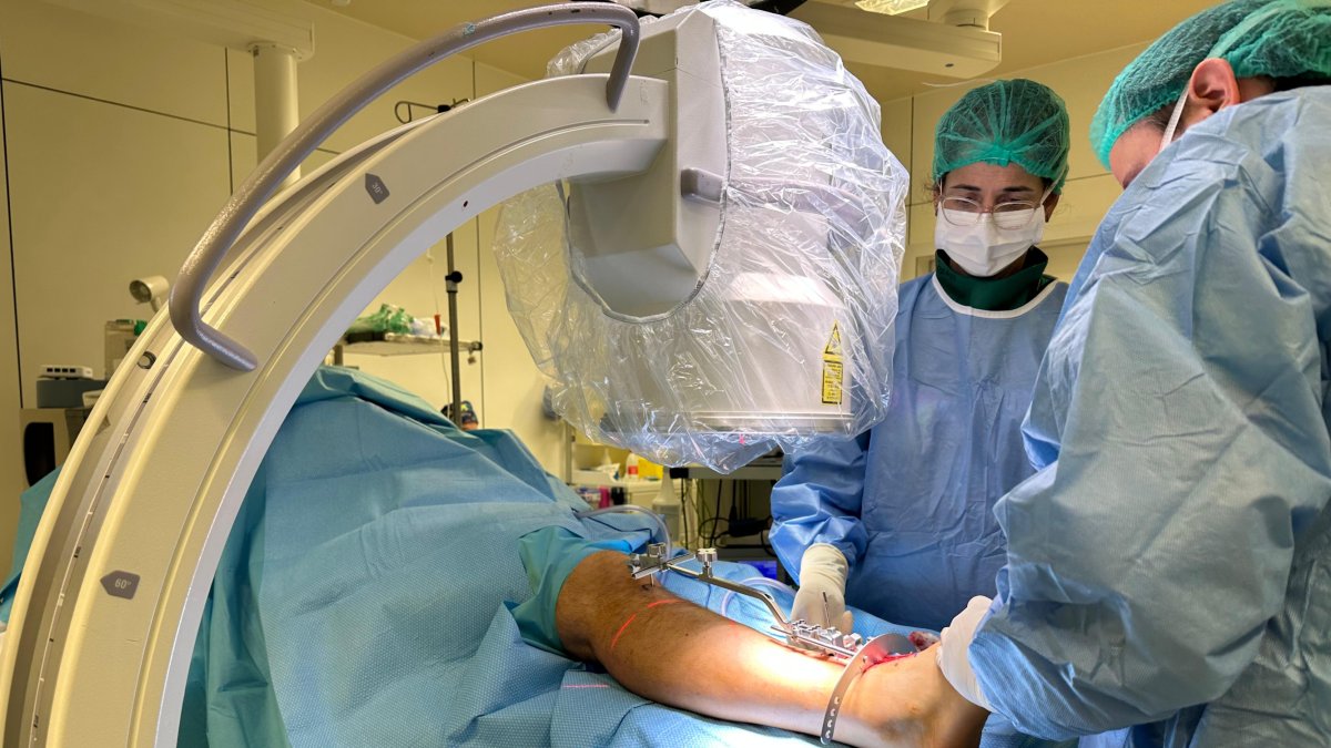 L’operació ha estat realitzada amb èxit pel Dr. Fortunato Pérez i la Dra. Gisela Calbet.