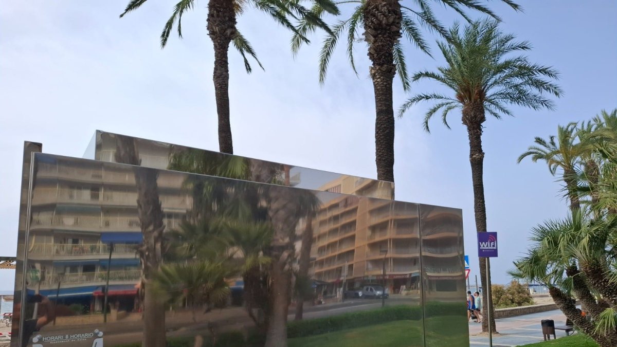 El módulo de la lavabos que ha entrado en funcionamiento en la plaza Venus.