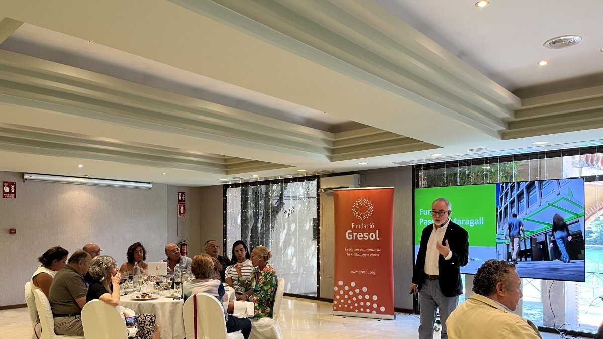 Arcadi Navarro, director de la Fundació Pasqual Maragall, durant la conferència a l'Hotel Termes de Montbrió.