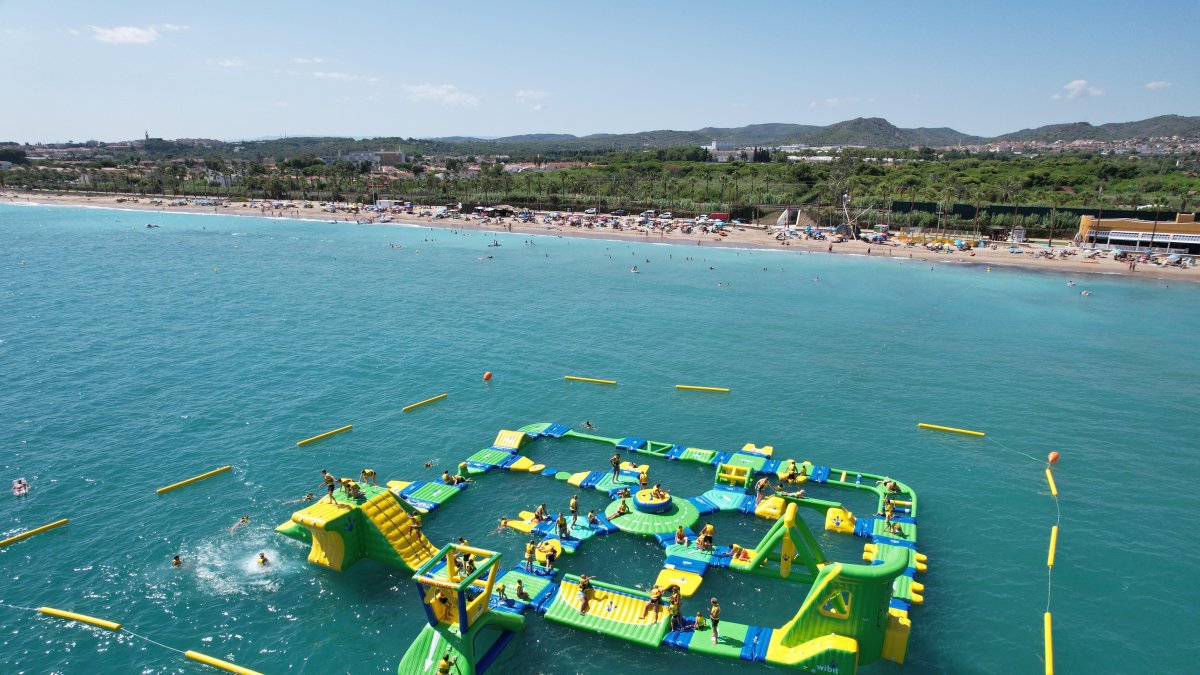 Vista general de Rodaventura Park, Platja Llarga de Roda de Berà.