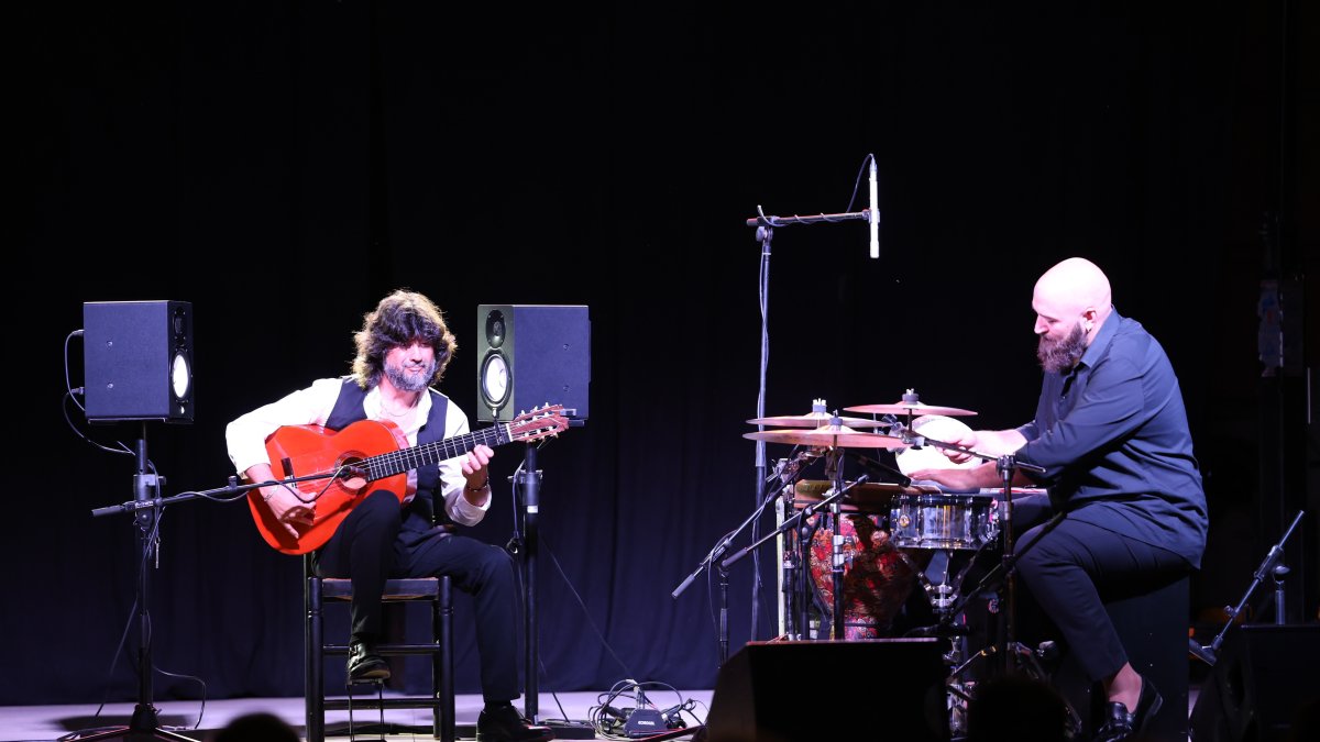 El prestigioso guitarrista Chicuelo durante el concierto.