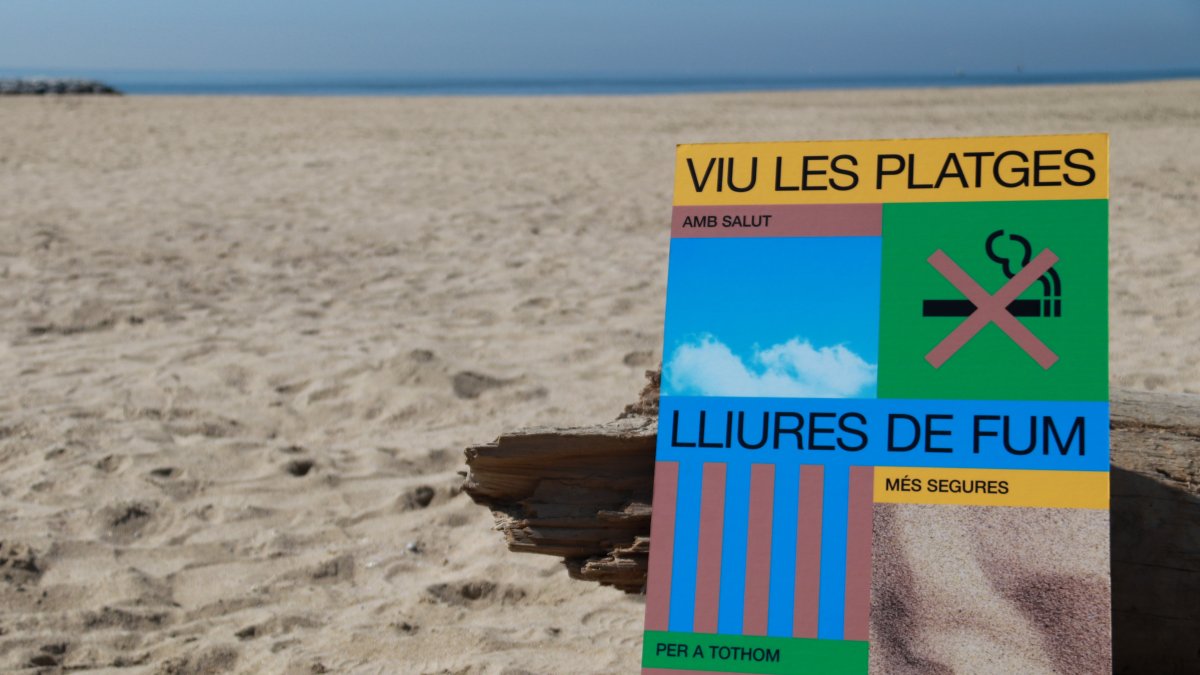 La campaña para prohibir fumar en las playas.