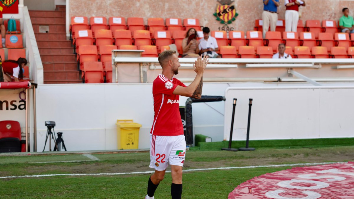 Víctor Narro no jugó ni un solo minuto ante el Zaragoza.