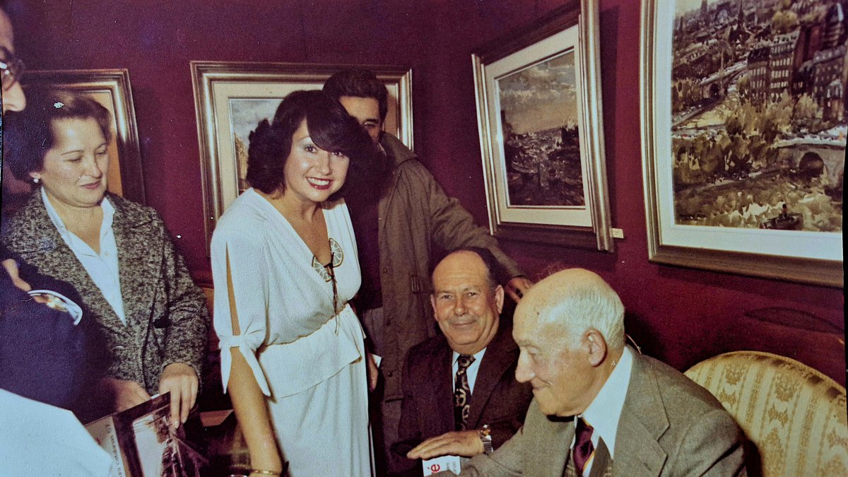 Juan Martínez, amb el pintor reusenc Ceferí Olivé i Cabré a la presentació d’un llibre sobre art.